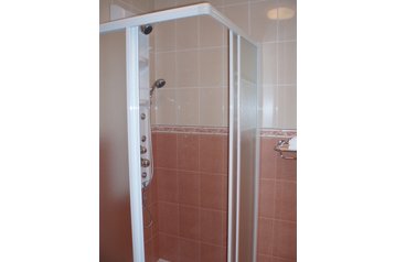 Melnkalne Privát Dobrota, Eksterjers